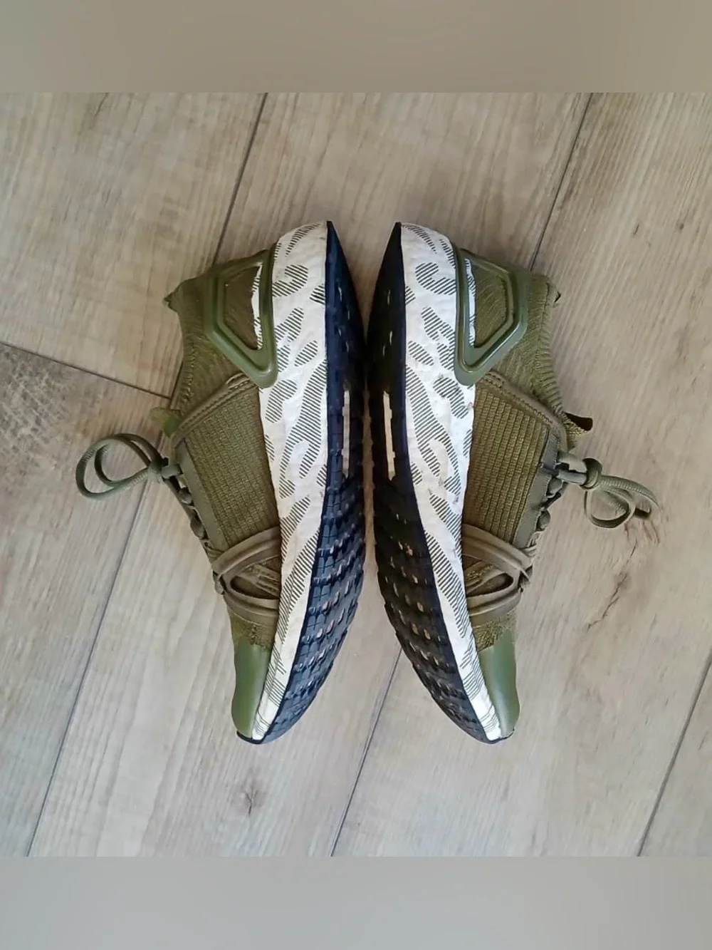 Adidas by Stella McCartney Ultraboost 20 Sneakers Women’s Size 9 - Picture 5 of 10
